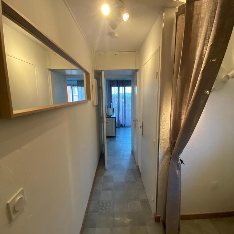 Appart. F2 apercu Port de Santa Lucia St Raphaël - Apartment mit 1 Schlafzimmer - 7