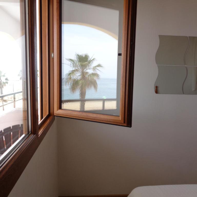 Primera Línea de Playa, Ada Benedicto XIII, Aire acondicionado, WiFi, Parking - Apartamento con vistas al mar - 2ª planta - 18