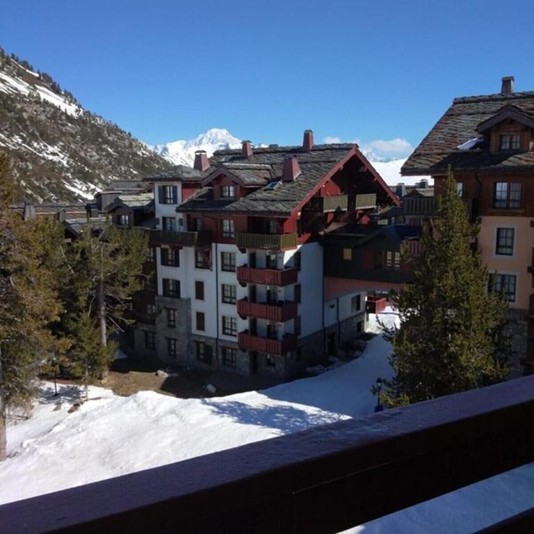 Chalet Mont Blanc - Arc 1950 - Ski-in Ski-out, 2 bed duplex, sleeps 8 - Two-Bedroom Apartment - 36