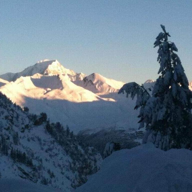 Chalet Mont Blanc - Arc 1950 - Ski-in Ski-out, 2 bed duplex, sleeps 8 - Two-Bedroom Apartment - 34