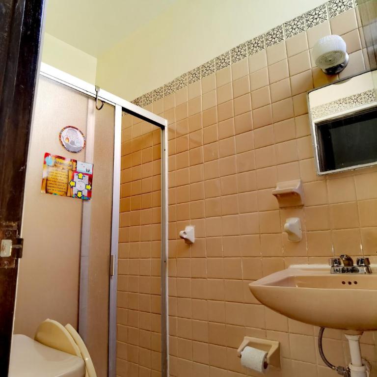 The Roof Backpackers - Single Bed in Female Dormitory Room - 6