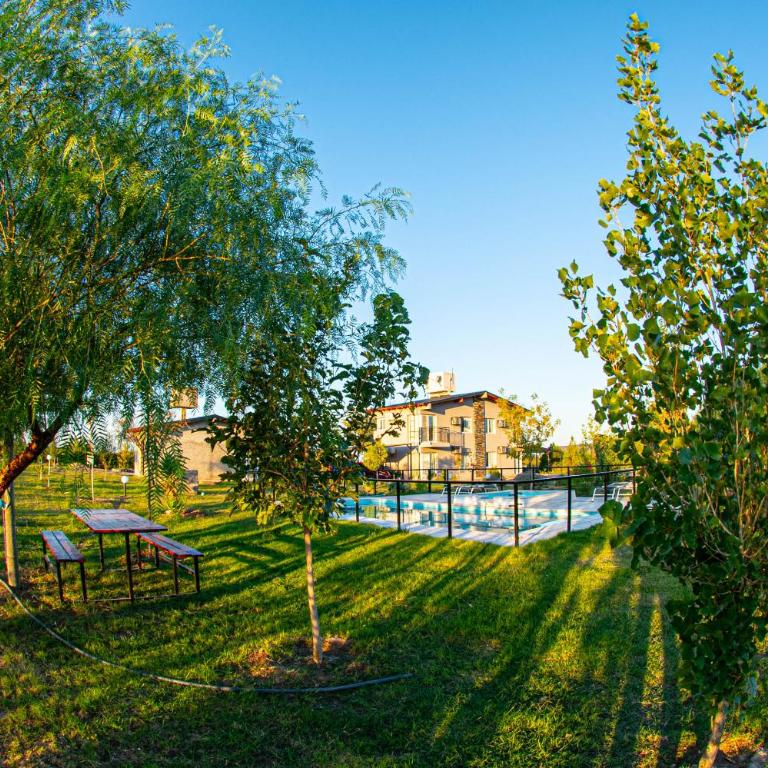 Cabañas La Emilia Apart - Apartamento con vistas a la piscina - 6
