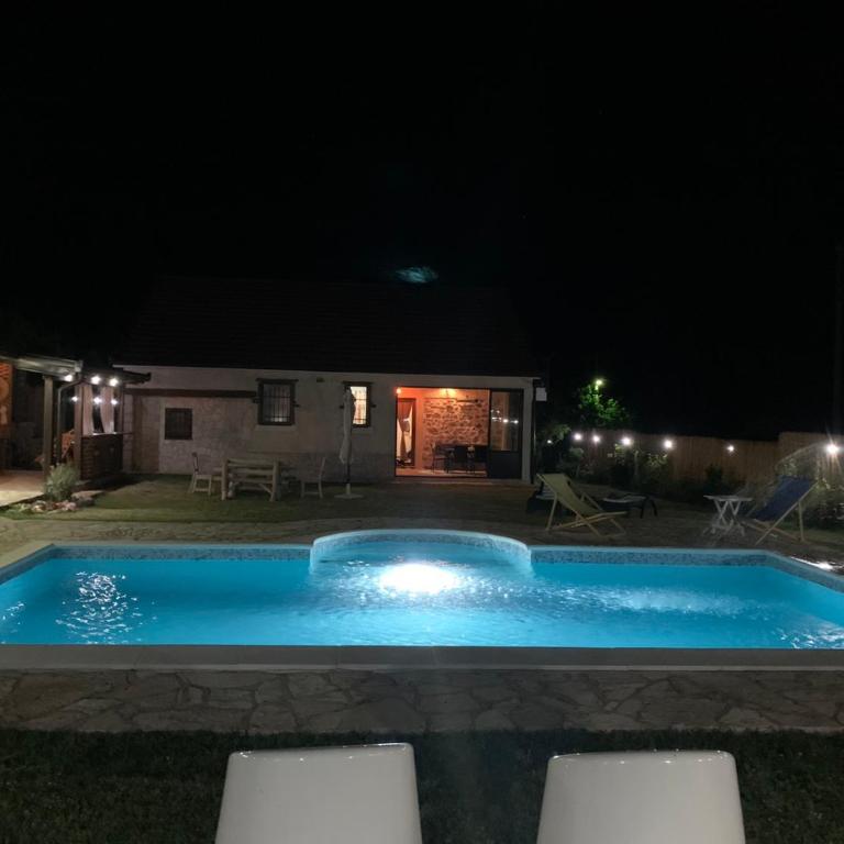 Silent Village Villa with Swimming Pool - Three-Bedroom Villa - 30