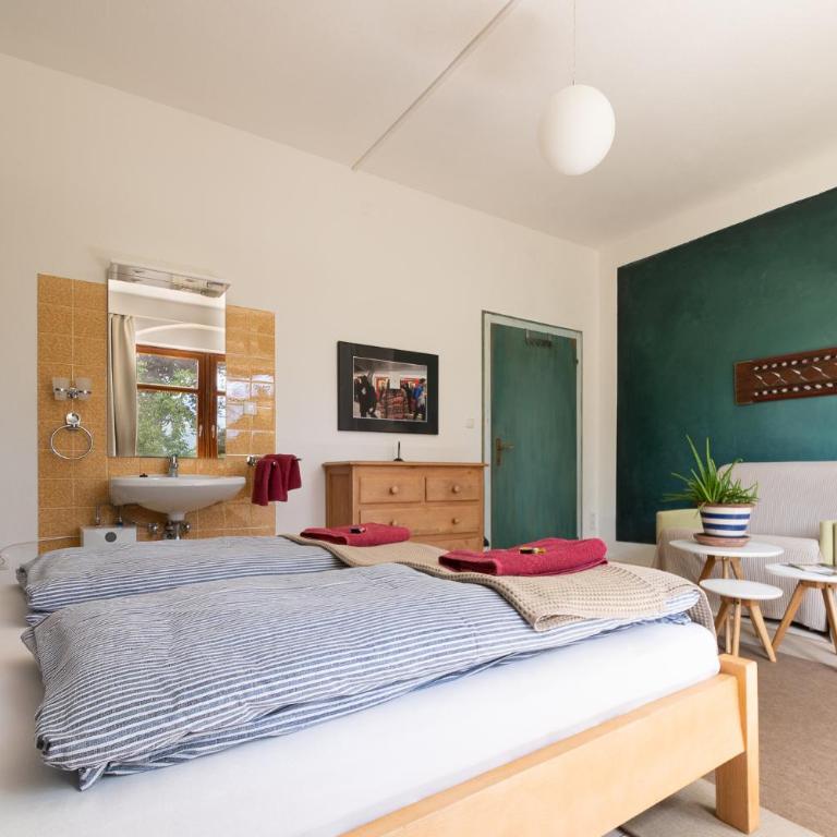 Absteige Innsbruck- Zentrale Ferienapartments - Apartment mit Blick auf die Berge - 12