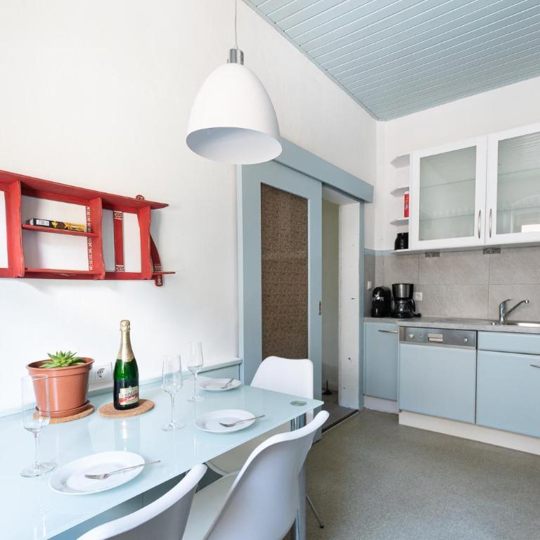 Absteige Innsbruck- Zentrale Ferienapartments - Apartment mit Blick auf die Berge - 18