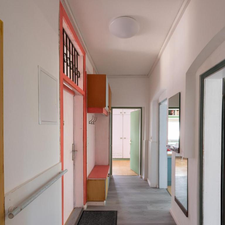 Absteige Innsbruck- Zentrale Ferienapartments - Apartment mit Blick auf die Berge - 25
