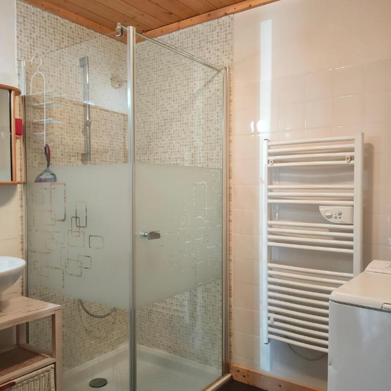 la ratavelaiza - Appartement avec Vue sur la Montagne - 11