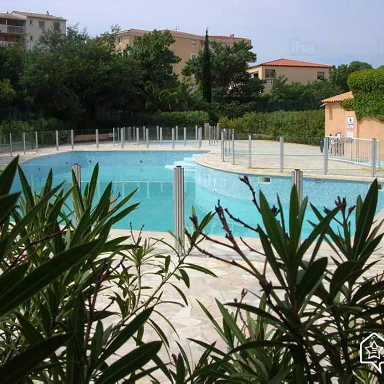 résidence avec piscine - Appartement 2 Chambres - 1