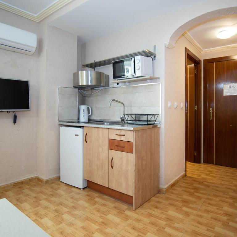 Unique Hotel Apartments - Estudio sin balcón - 6