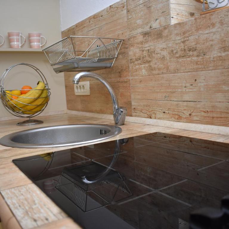 Apartments Nikola - Apartman sa 2 Spavaće Sobe, Terasom i Pogledom na More - 32