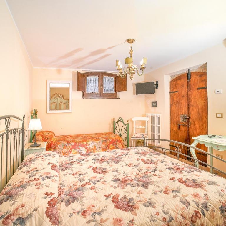 L'Agrifoglio di Assisi Residenza di Campagna - Ampia Camera Matrimoniale - 5