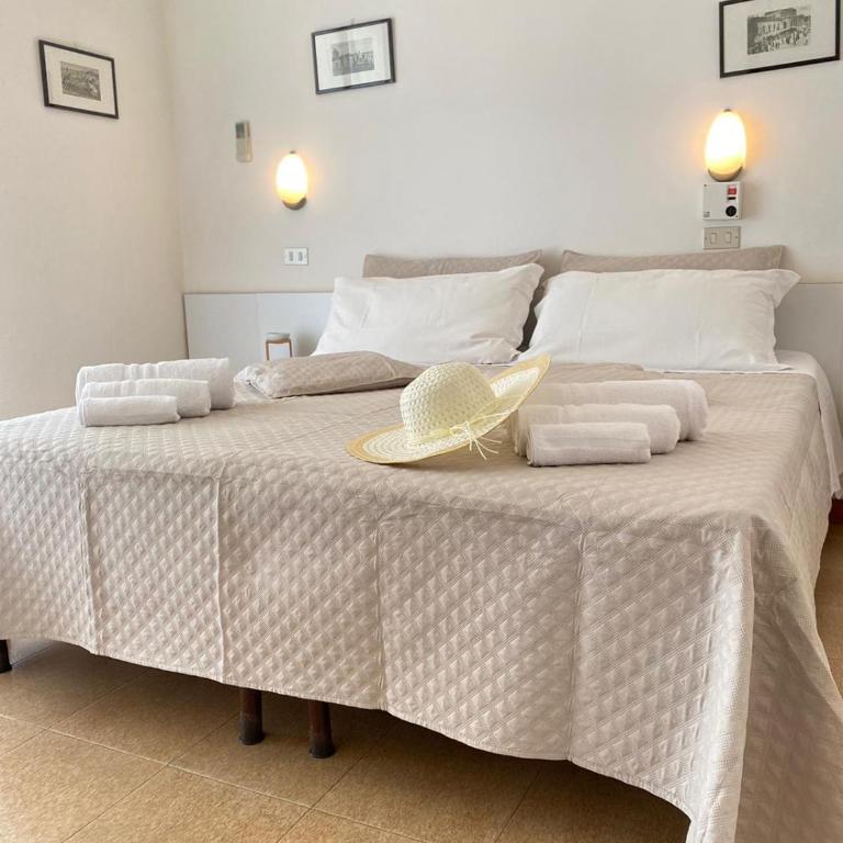 Albergo Sabrina - Camera Economy Matrimoniale/Doppia con Letti Singoli - 1