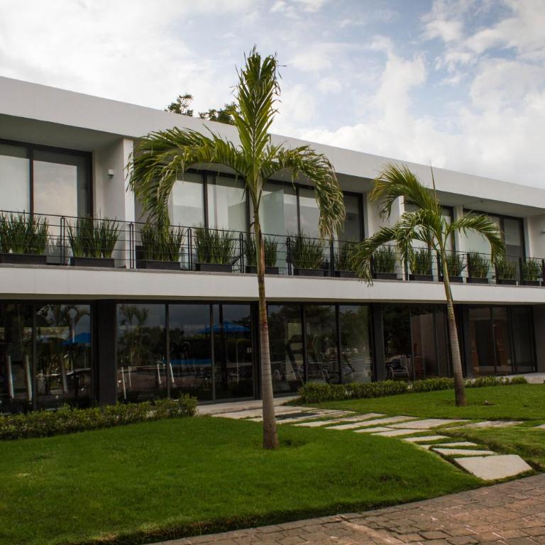 Villa Internacional Hotel & Club - Deluxe King Room - 10