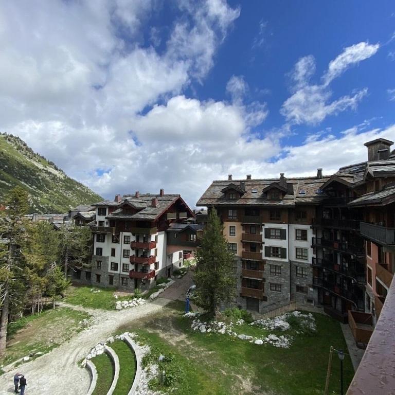 Chalet Mont Blanc - Arc 1950 - Ski-in Ski-out, 2 bed duplex, sleeps 8 - Two-Bedroom Apartment - 49