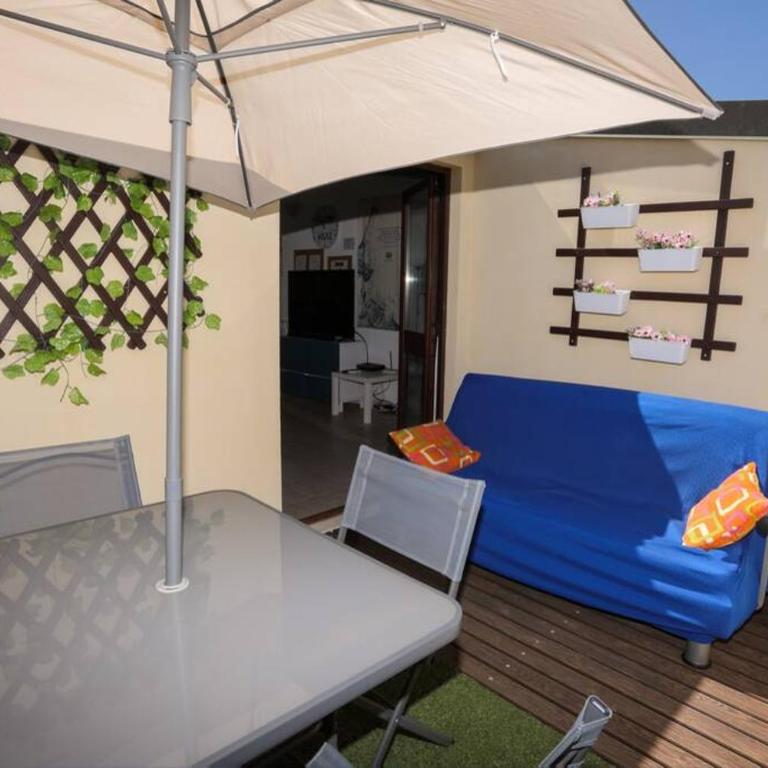 La Casa blu sul mare - The Blue house by the sea - Two-Bedroom House - 7