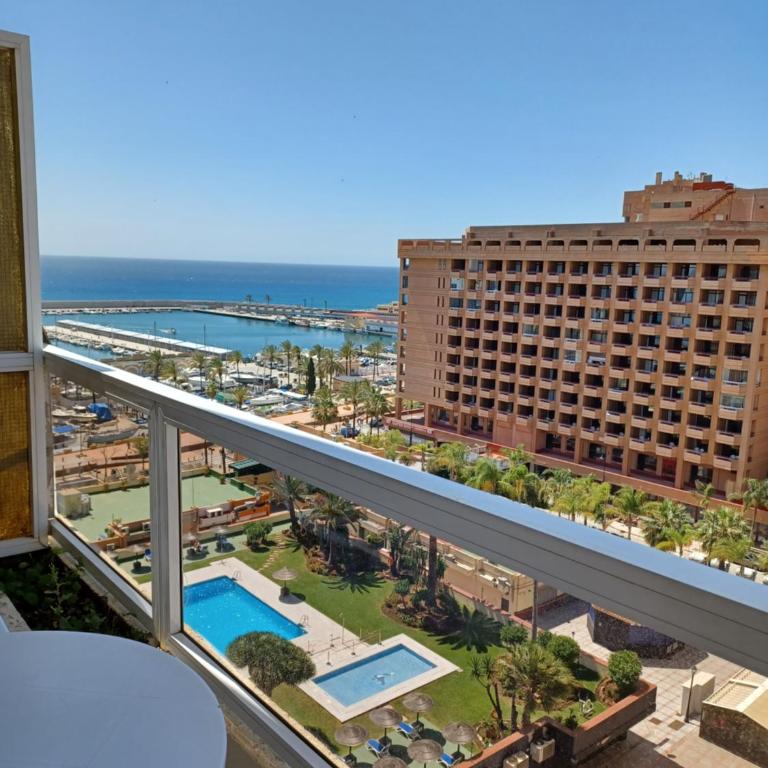 Estudio 1ª linea vista mar planta 10 3 PYR Fuengirola - Estudio con vistas al mar - 2
