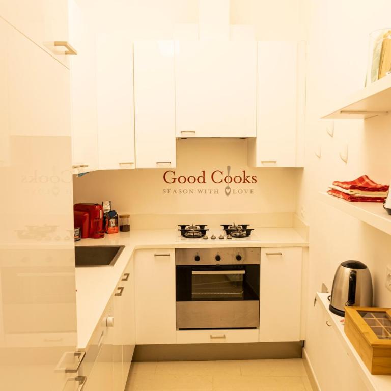 Cathy's Luxury Home - Two-Bedroom Apartment - 31
