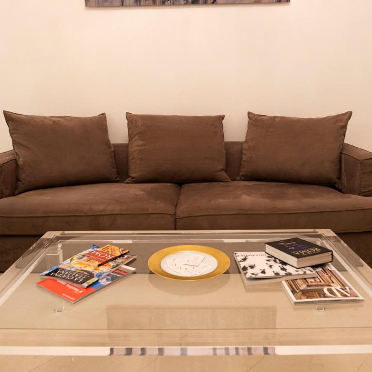 Cathy's Luxury Home - Two-Bedroom Apartment - 14