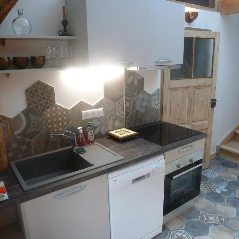 Au Cheval Blanc - appartements et chambres d'hôtes - Appartement avec Vue sur la Montagne - 3