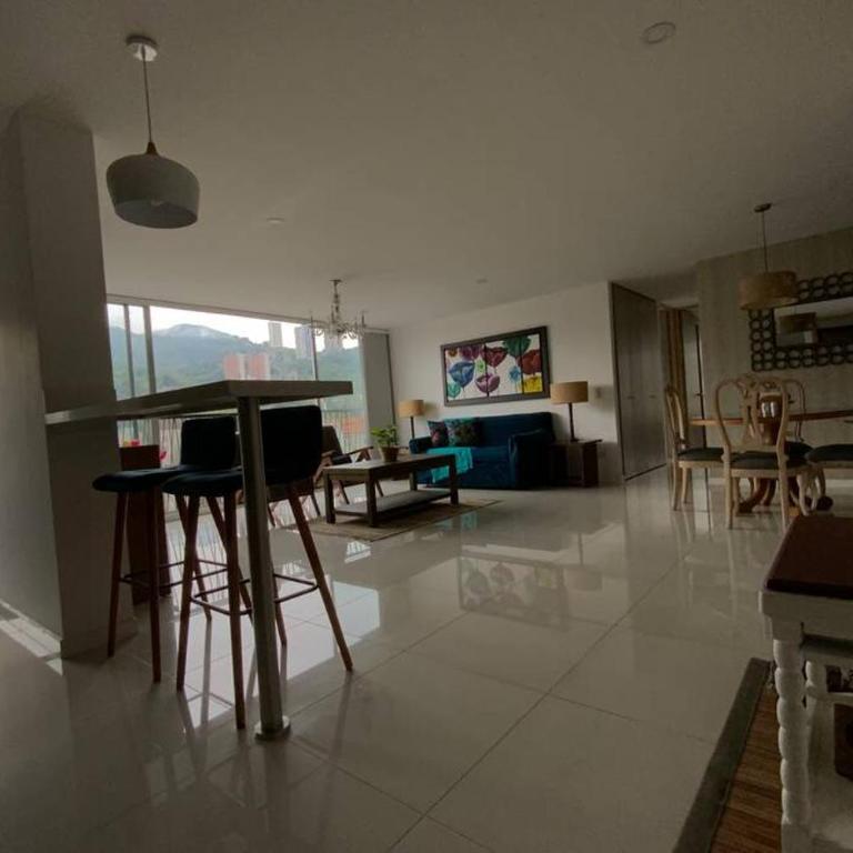 Ubicación privilegiada. Todo al alcance de tu mano - Apartamento de 2 dormitorios - 16