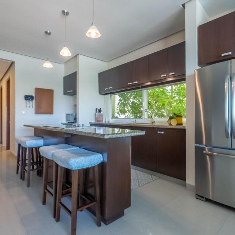 Sunset Condo 104 Puerta al Mar Isla Mujeres Mexico - Three-Bedroom Apartment - 13
