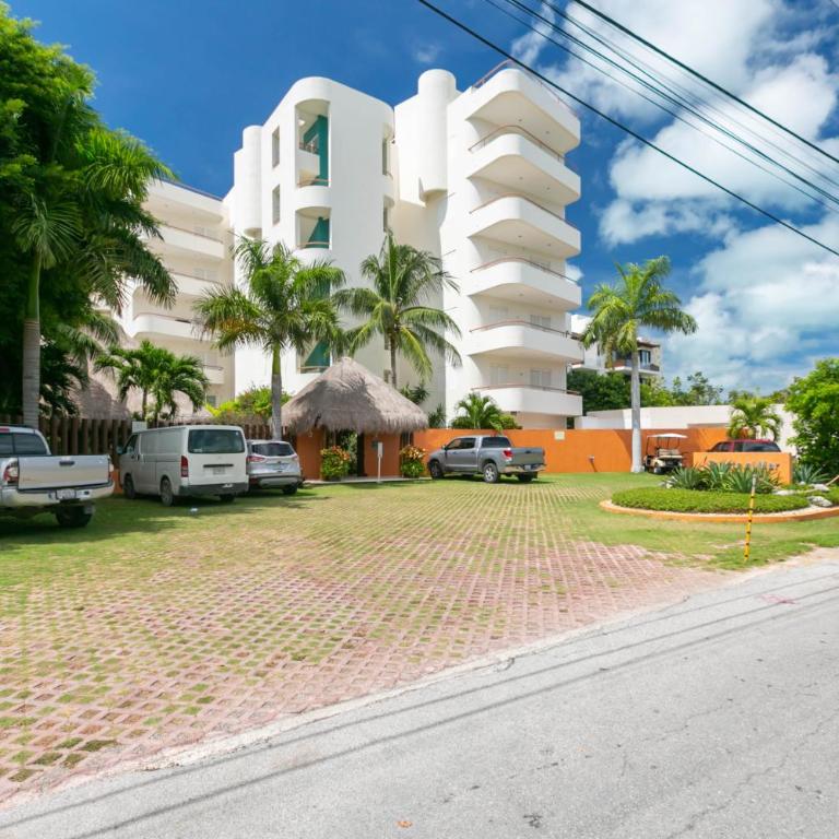 Sunset Condo 104 Puerta al Mar Isla Mujeres Mexico - Three-Bedroom Apartment - 36