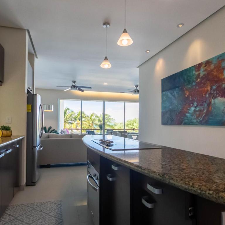 Sunset Condo 104 Puerta al Mar Isla Mujeres Mexico - Three-Bedroom Apartment - 14