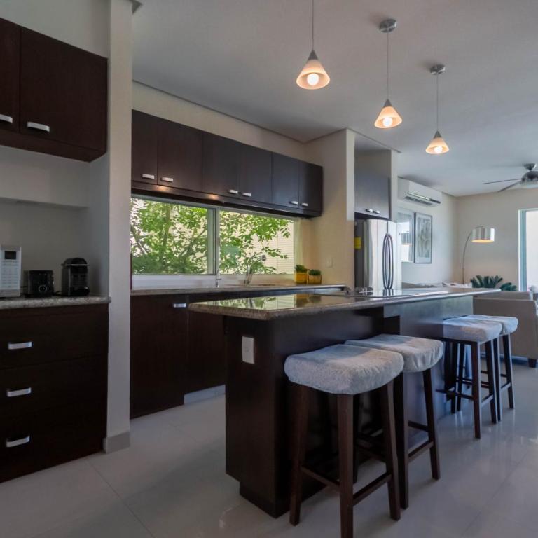 Sunset Condo 104 Puerta al Mar Isla Mujeres Mexico - Three-Bedroom Apartment - 15