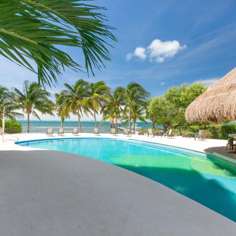 Sunset Condo 104 Puerta al Mar Isla Mujeres Mexico - Three-Bedroom Apartment - 30