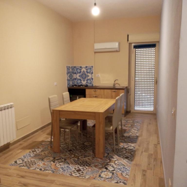San vito 9 - b - Appartamento con 1 Camera da Letto - 1