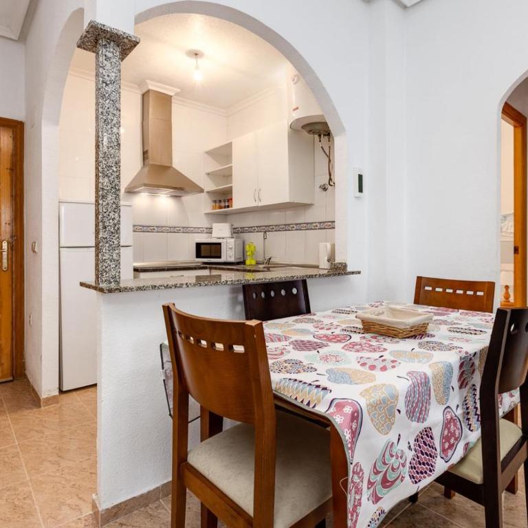 Bonito Apartamento de dos habitación y piscina - Appartement 1 Chambre - 8