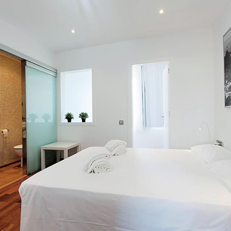 MUNTANYA - Apartments & one with Terrace next to Sagrada Familia - Apartment with Terrace - 1