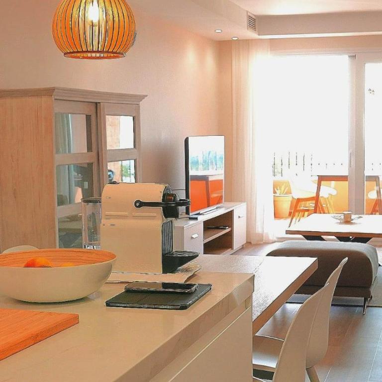 Beautiful Penthouse apartment on Golden mile, near beach - Apartamento de 2 dormitorios - 8