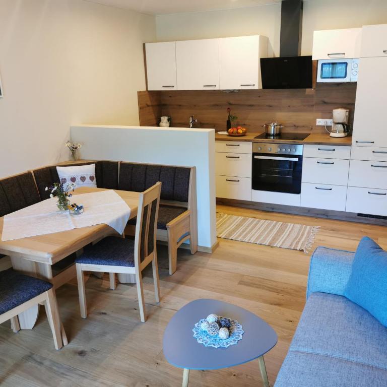 Pension & Ferienwohnung Sonnleiten - Apartment mit Terrasse - 1