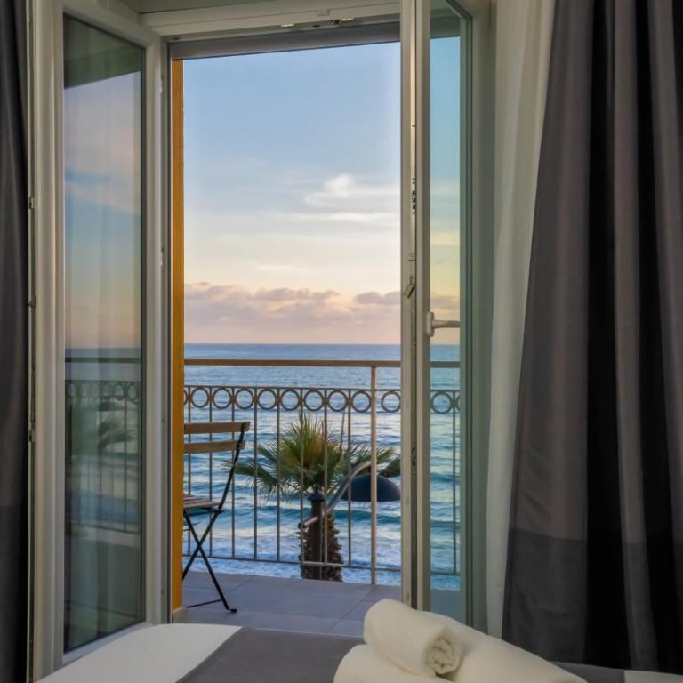 mc b&b - Camera Deluxe Matrimoniale con Vista Mare - 6