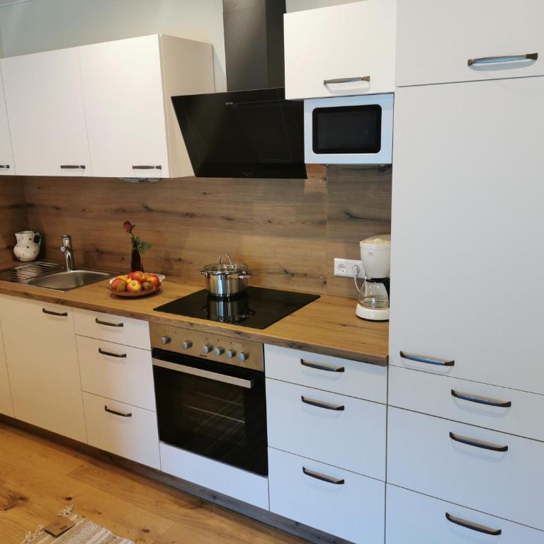 Pension & Ferienwohnung Sonnleiten - Apartment mit Terrasse - 4