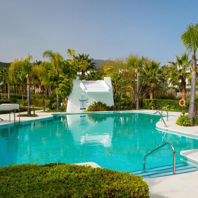 2278-Modern apt in the Alcazaba Lagoon - Apartamento Superior - 32