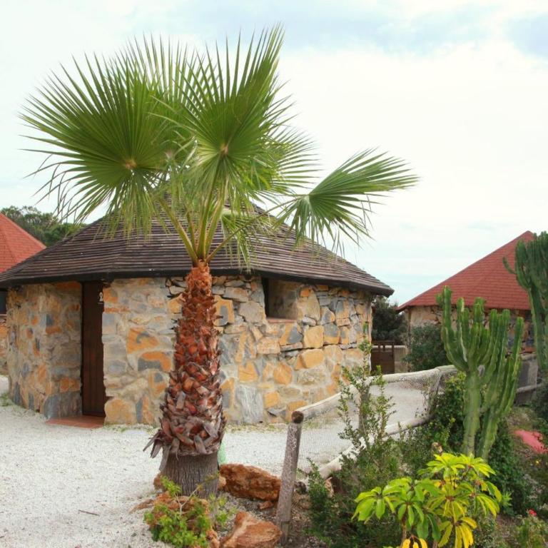 Hotel Selwo Lodge - Animal Park Tickets Included - Habitación Estándar MASAI - Entradas al parque incluidas - 1