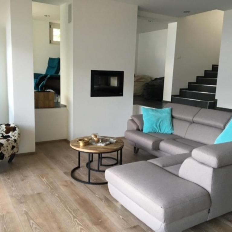 Remarkable 4-Bed Villa in Bellano - Villa - 21