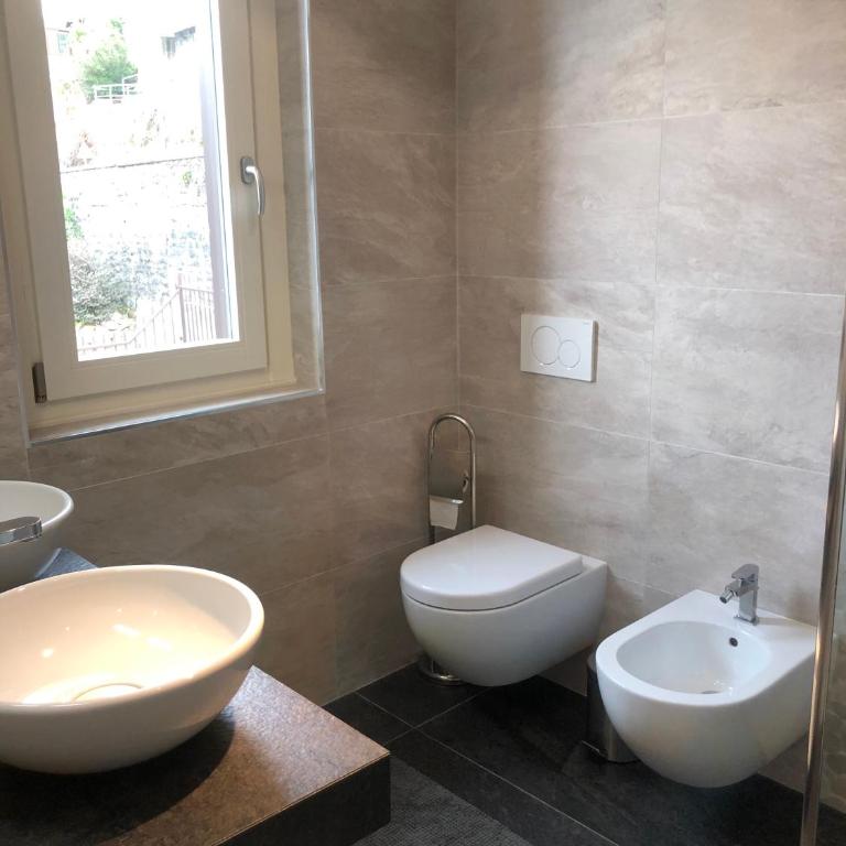 Remarkable 4-Bed Villa in Bellano - Villa - 15