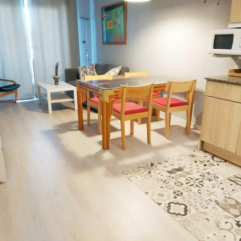APARTAMENTO EN EL CENTRO DE CALAFELL - Apartamento de 2 dormitorios - 4