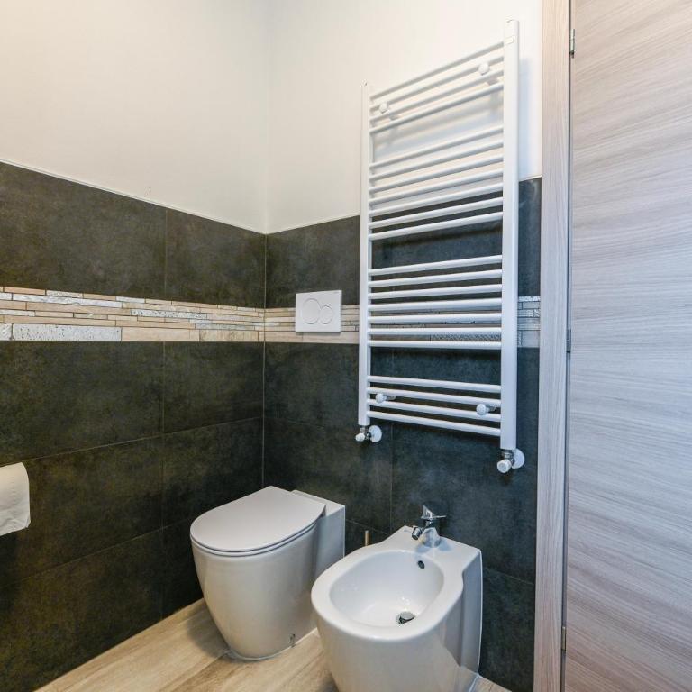 Villa Mimosa Diano Marina: exclusive use villa, garden, barbecue, 3 bedrooms and 3 bathrooms - Villa - 18