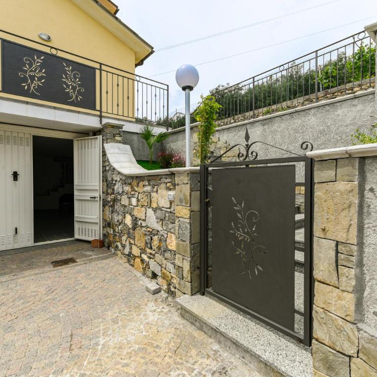 Villa Mimosa Diano Marina: exclusive use villa, garden, barbecue, 3 bedrooms and 3 bathrooms - Villa - 32