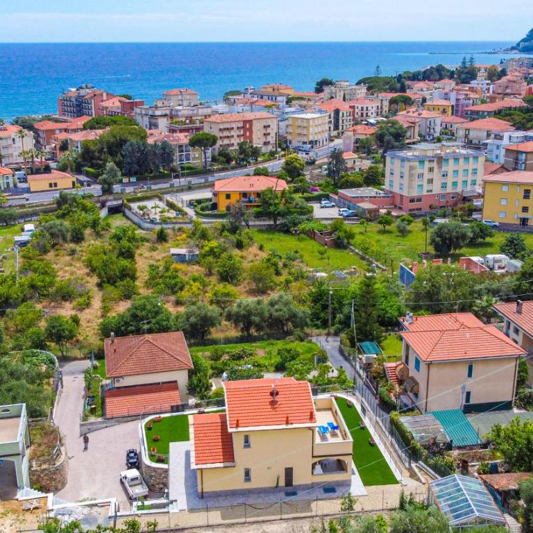 Villa Mimosa Diano Marina: exclusive use villa, garden, barbecue, 3 bedrooms and 3 bathrooms - Villa - 4