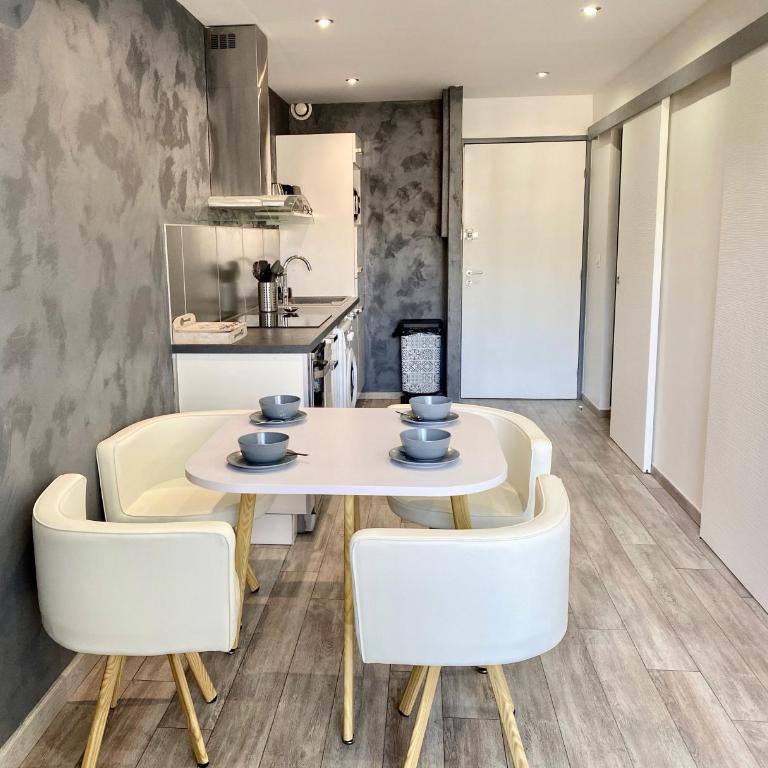L'HERMITAGE - Studio moderne - Piscine - Ascenseur - Quart Golf - Monolocale con Vista Piscina - 21