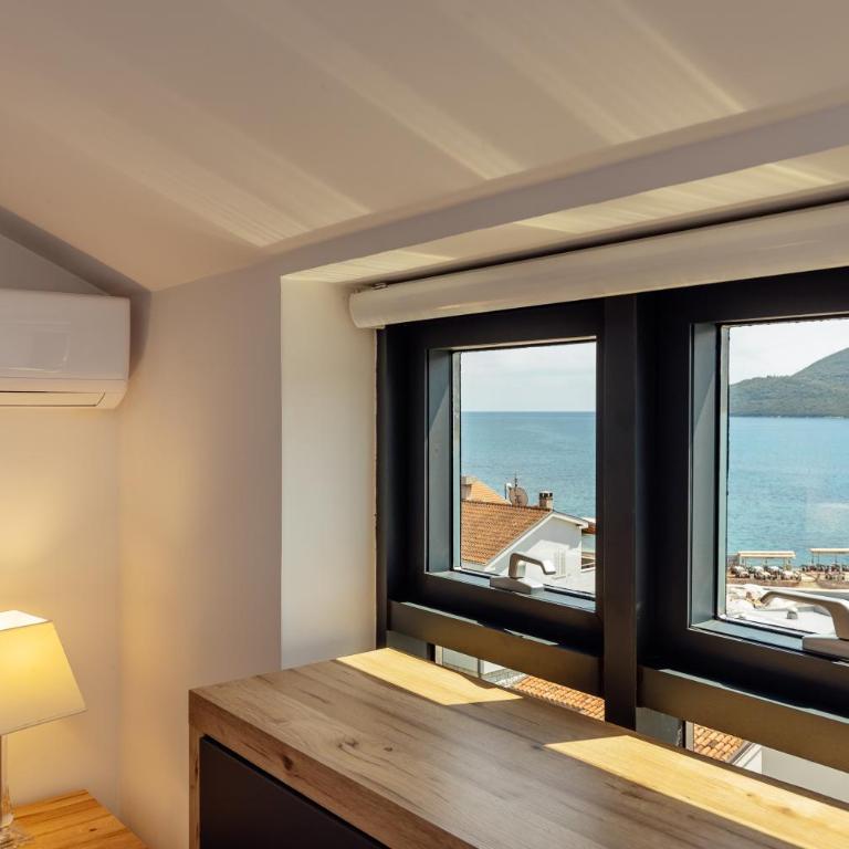 Doxa M Apartments - Apartment with Sea View - 8