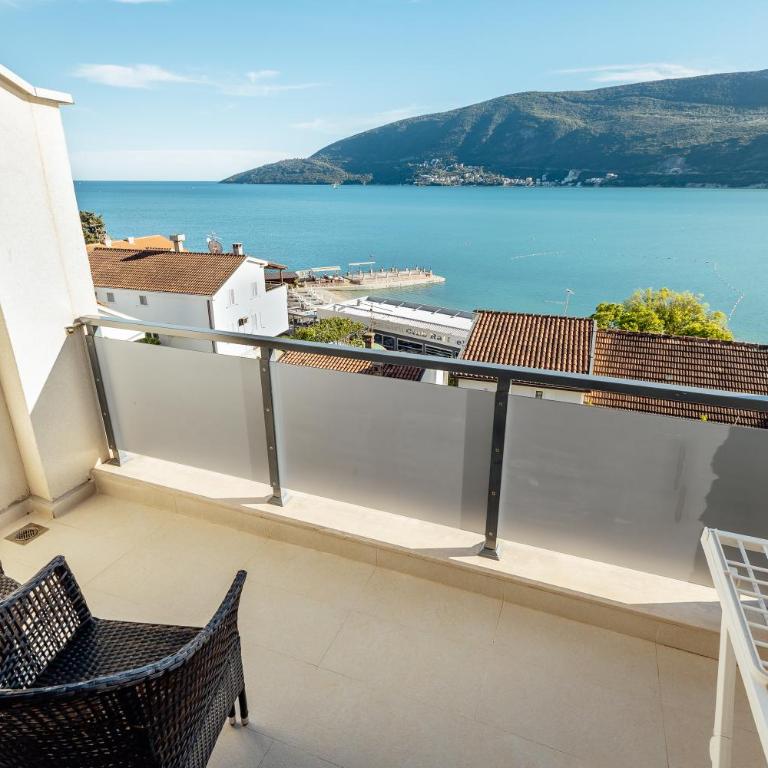 Doxa M Apartments - Apartment with Sea View - 33