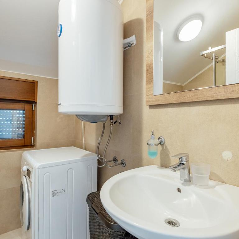 Doxa M Apartments - One-Bedroom Apartment - 7