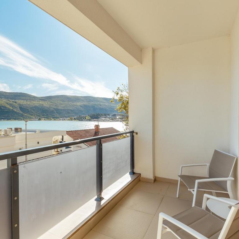 Doxa M Apartments - Two-Bedroom Apartment - 3