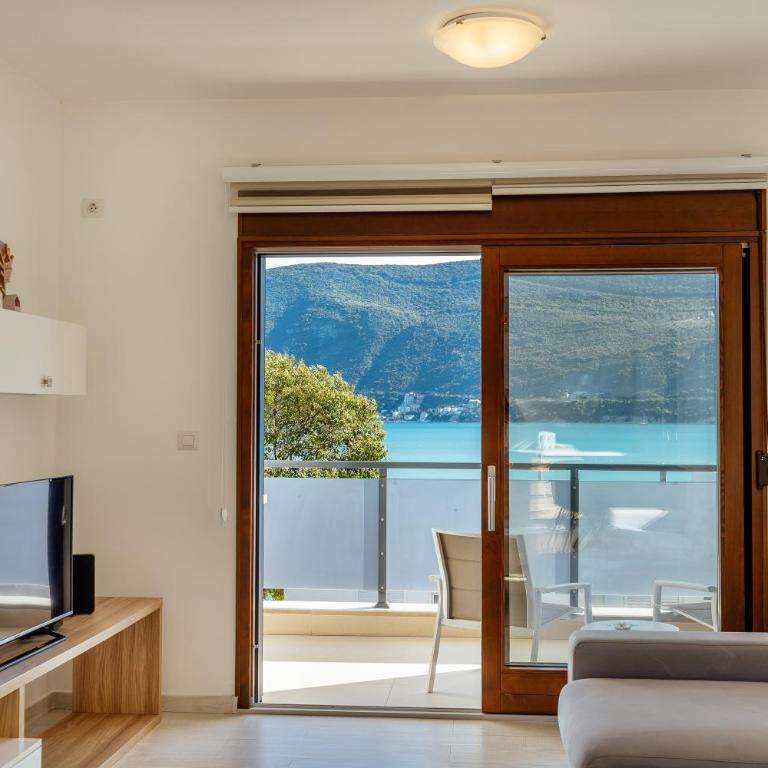 Doxa M Apartments - Two-Bedroom Apartment - 19
